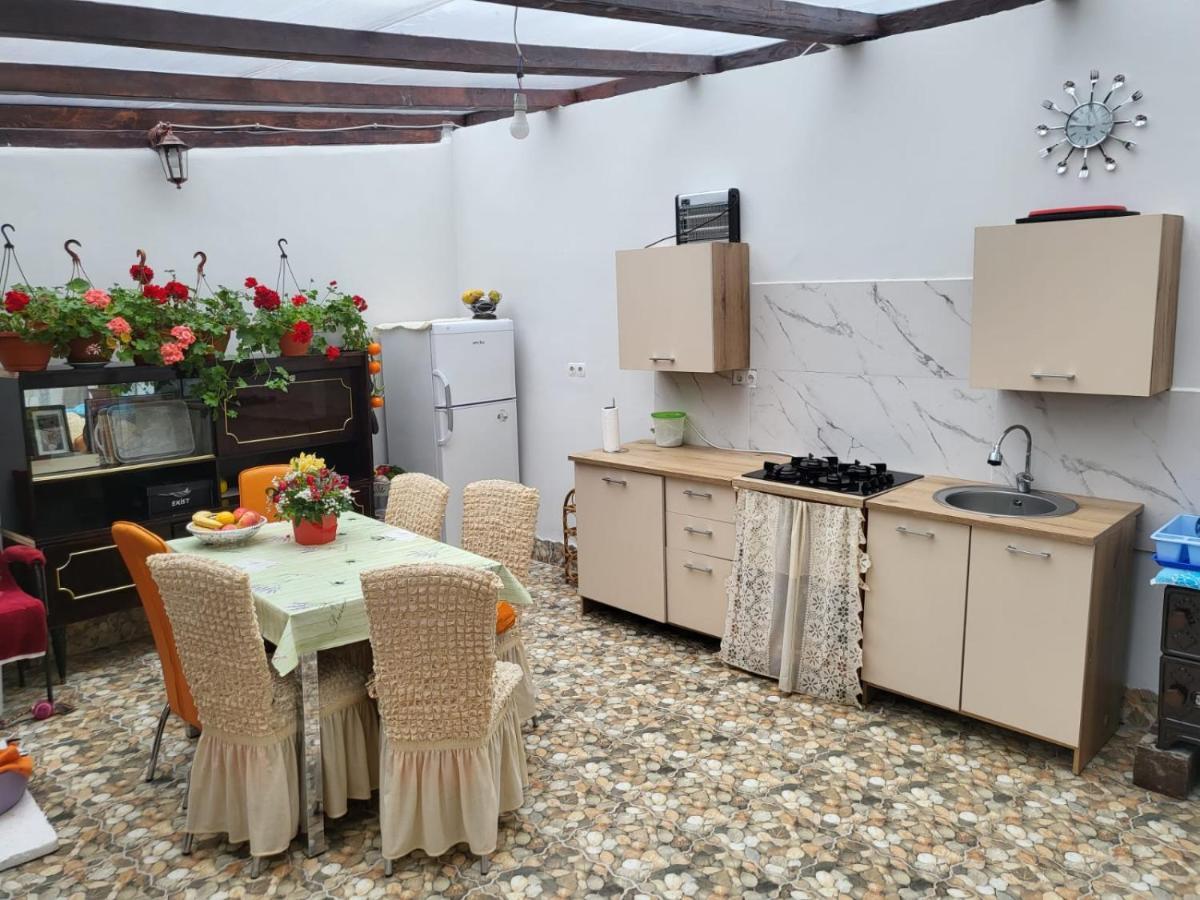 Apartament Cu Terasa Si Gratar Apartamento Satu Mare Exterior foto