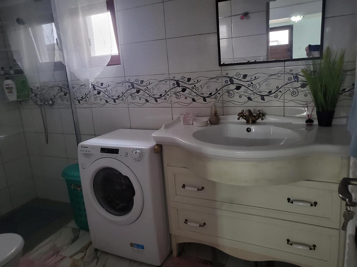 Apartament Cu Terasa Si Gratar Apartamento Satu Mare Exterior foto
